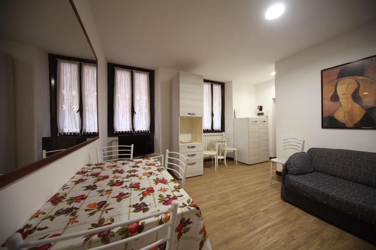 Antica Corte Milanese Novate Milanese Extérieur photo